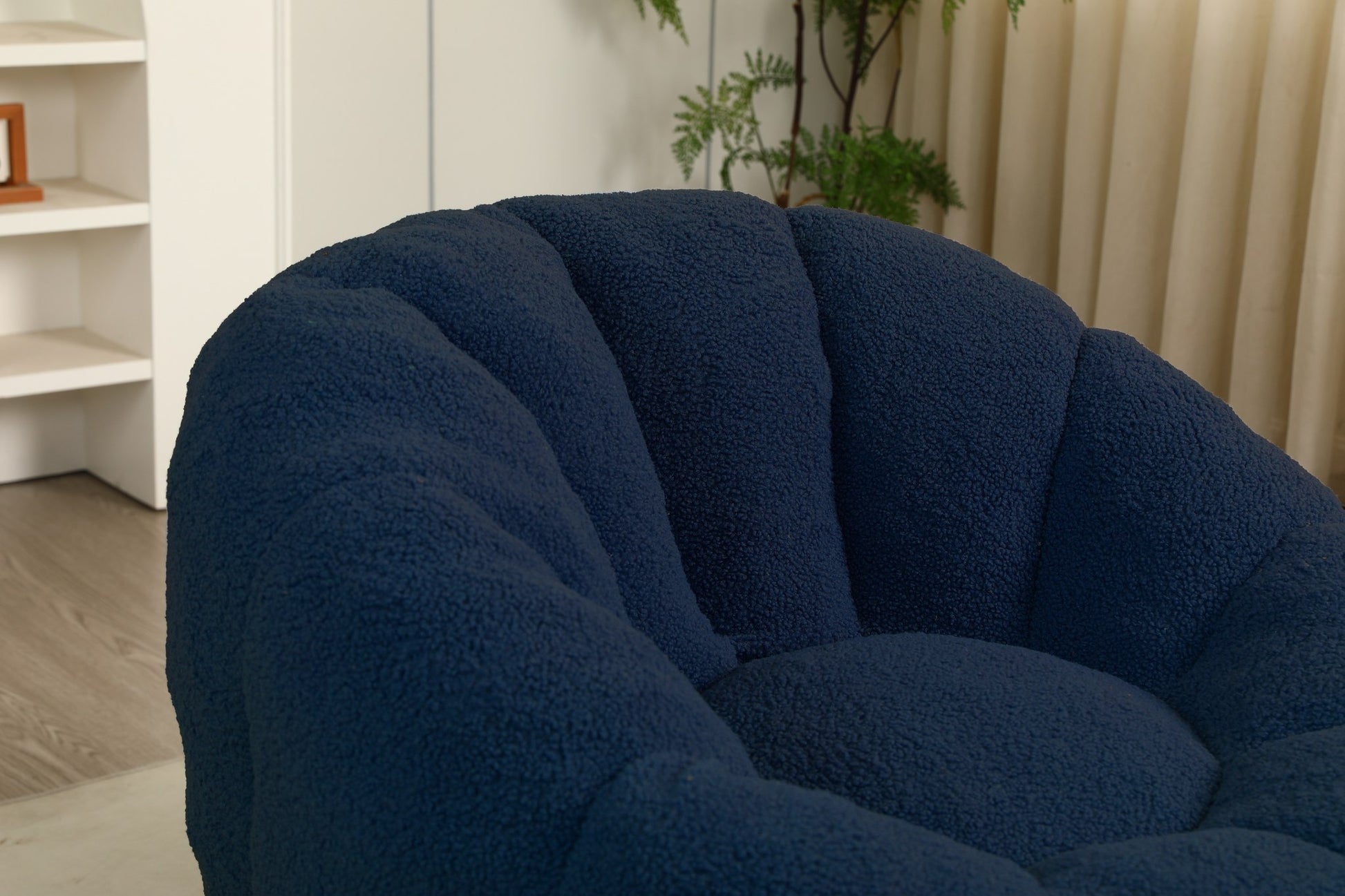 Close-up of the channel-tufted navy teddy fleece backrest — Dark Blue / 1-Seat + 1 Ottoman